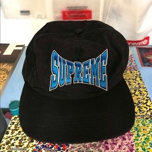 Supreme Snapback